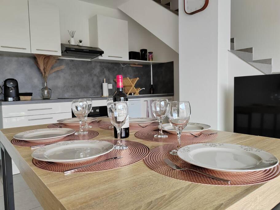 Chez Roberto/Jardin/Parking Lägenhet Fos-sur-Mer Exteriör bild