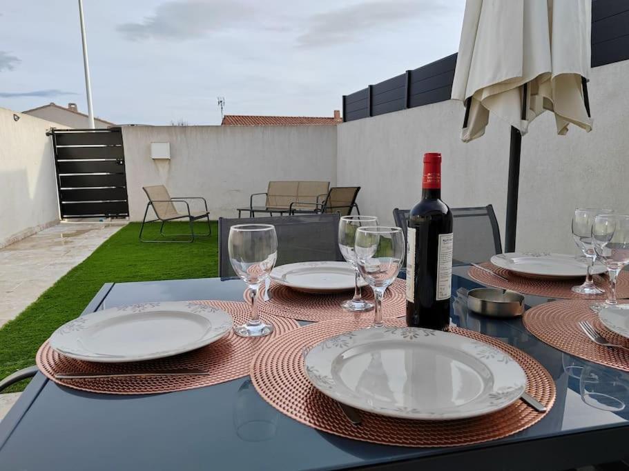 Chez Roberto/Jardin/Parking Lägenhet Fos-sur-Mer Exteriör bild